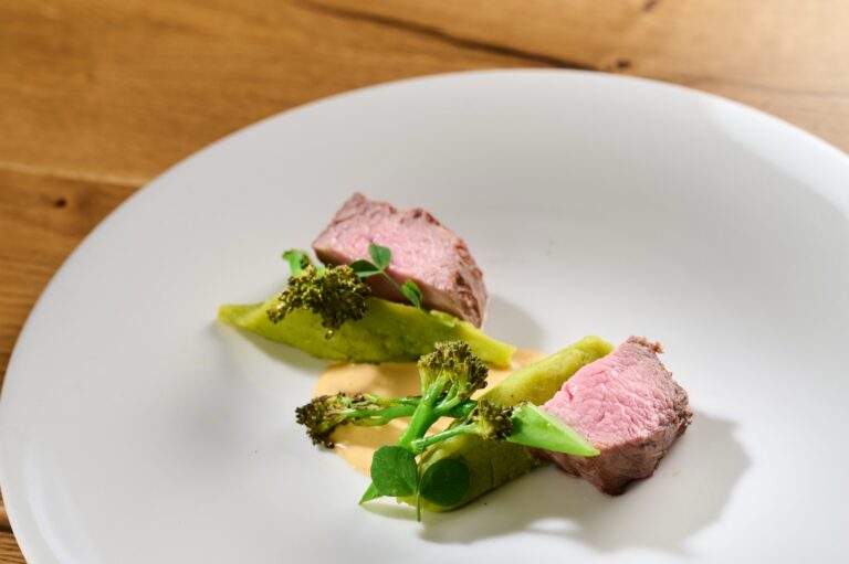 Hiša Ančka, veal and chared vegetables