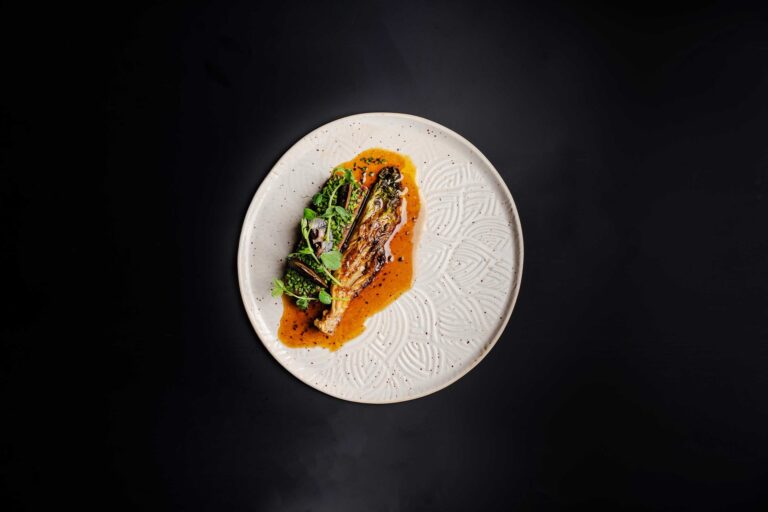 Miza za štiri, flank steak & truffles