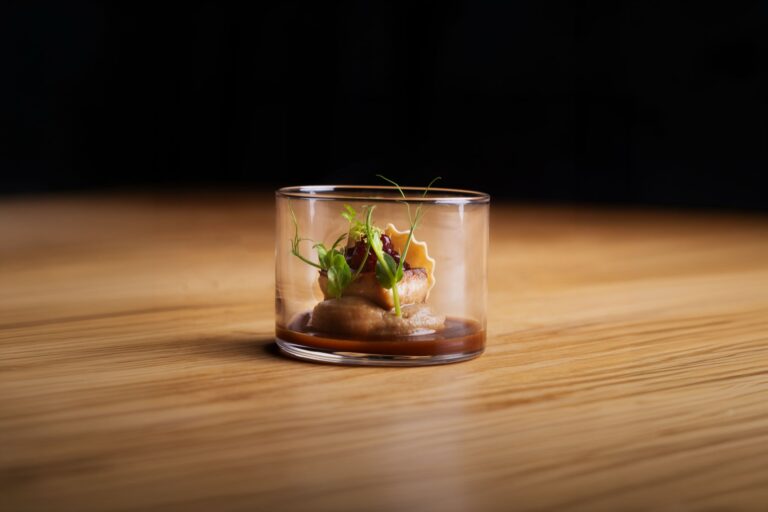 Miza za štiri, foie gras