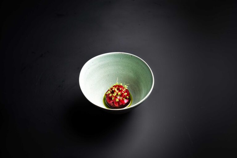 Miza za štiri, bread & fermented butter