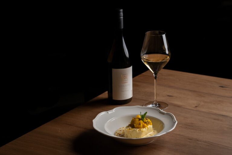 Vander, Pavlova rolada z mangom