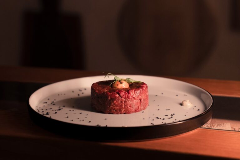Steakhouse naša hiša, steak tartar